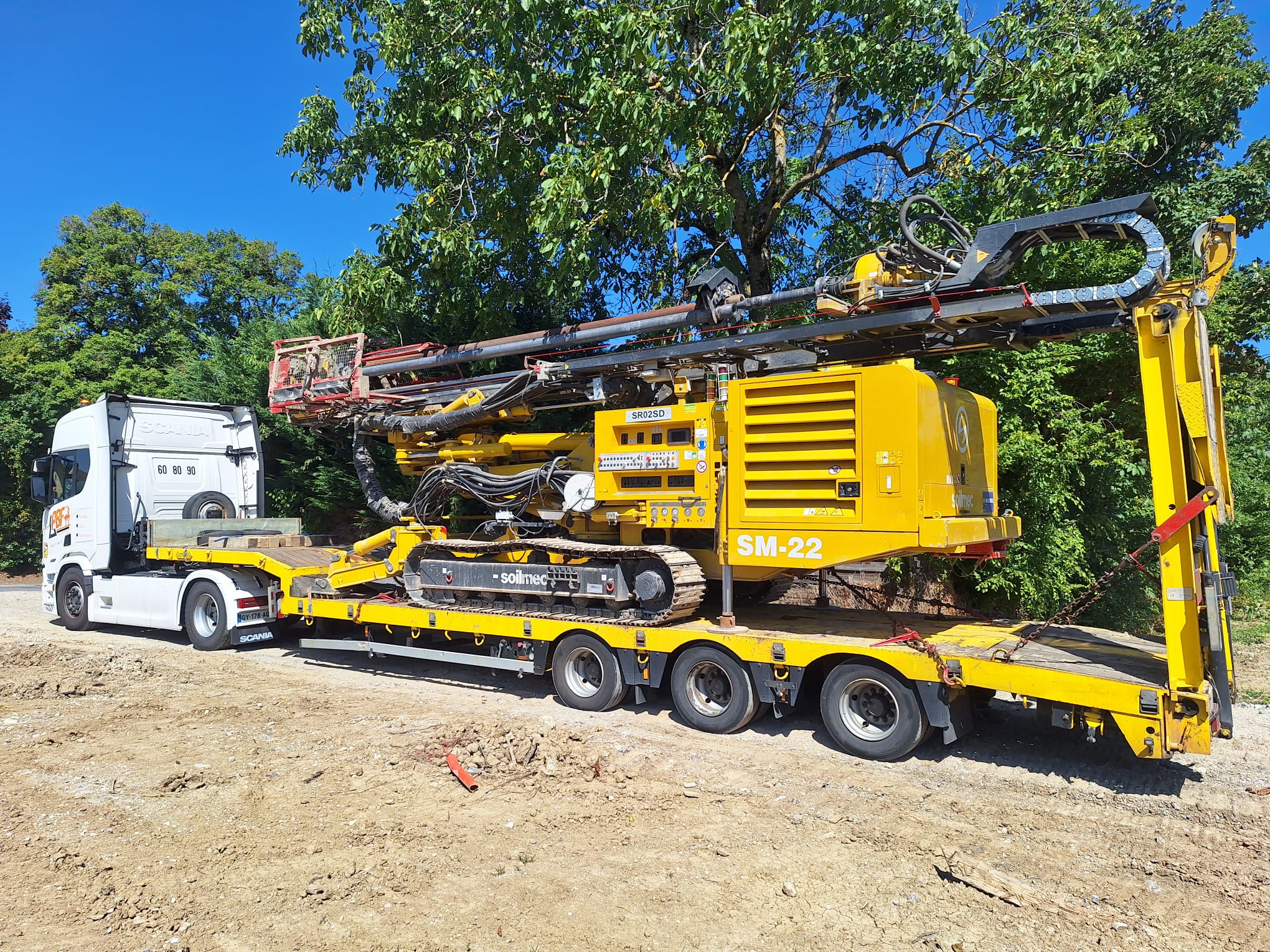 Transport d'engins mécaniques PBF Transport