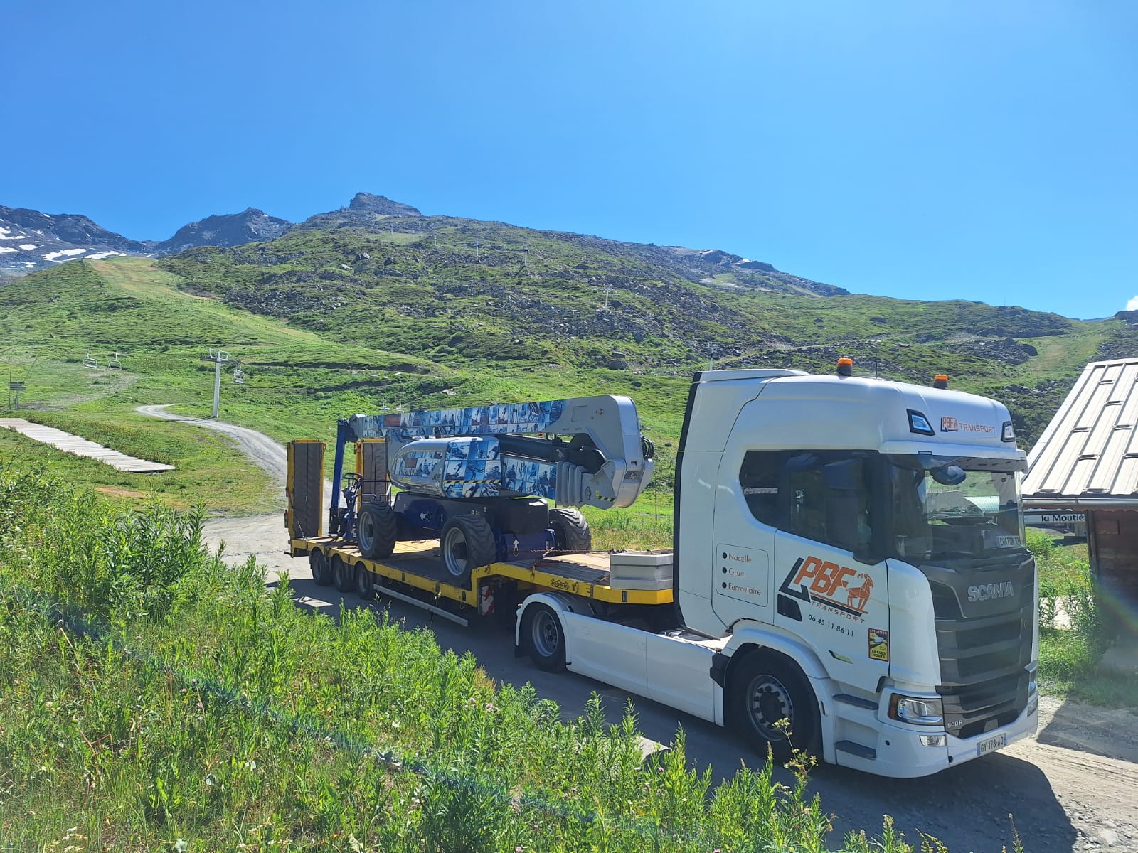 Semi_remorque_porte_engin_PBF_Transport-4